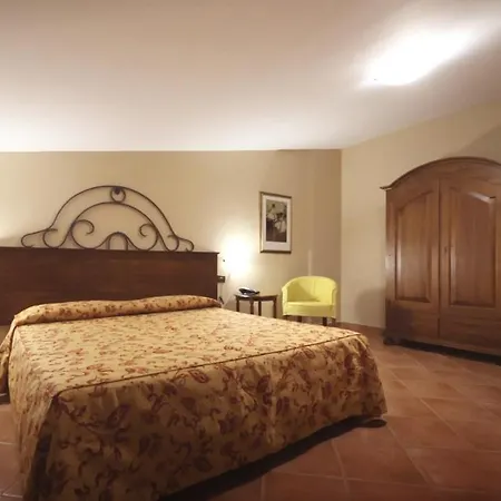 Vittoria Aparthotel Acri