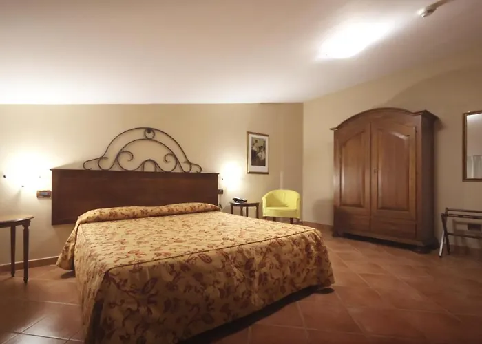 Vittoria 公寓式酒店 Acri